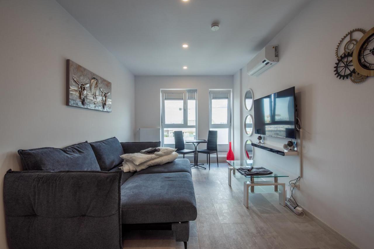 Fancy Penthouse Studio With Lakeview W10 Bukarest Kültér fotó
