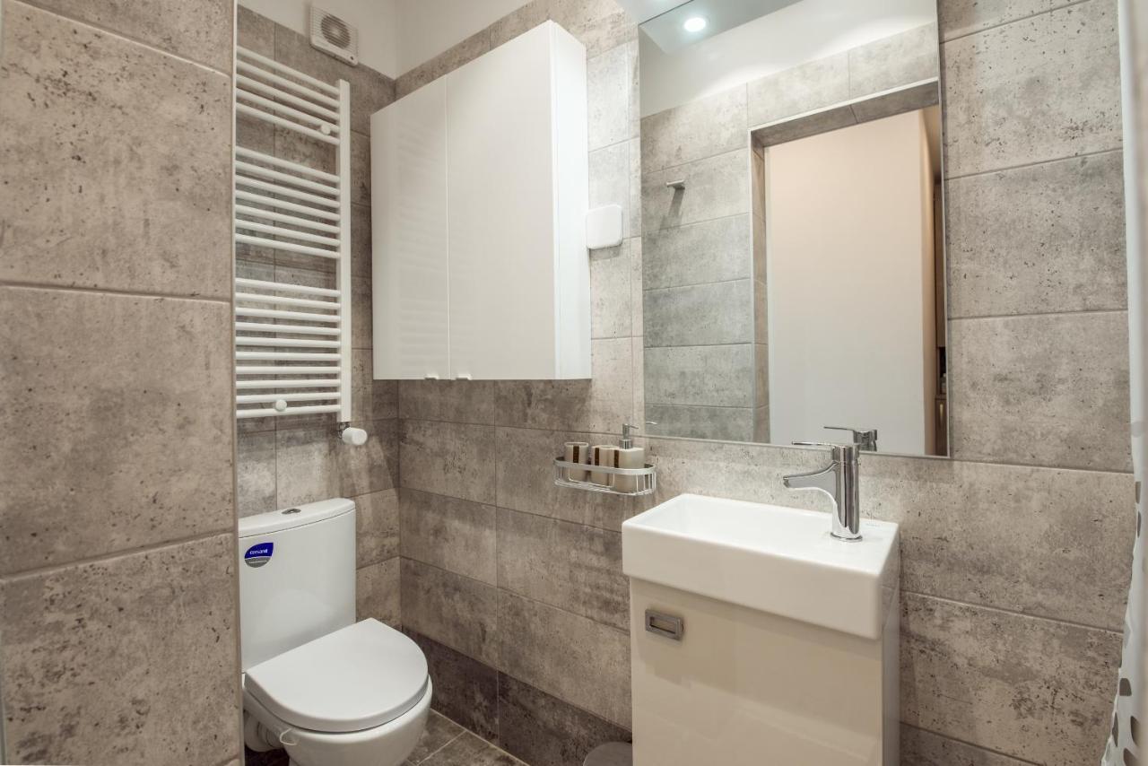 Fancy Penthouse Studio With Lakeview W10 Bukarest Kültér fotó