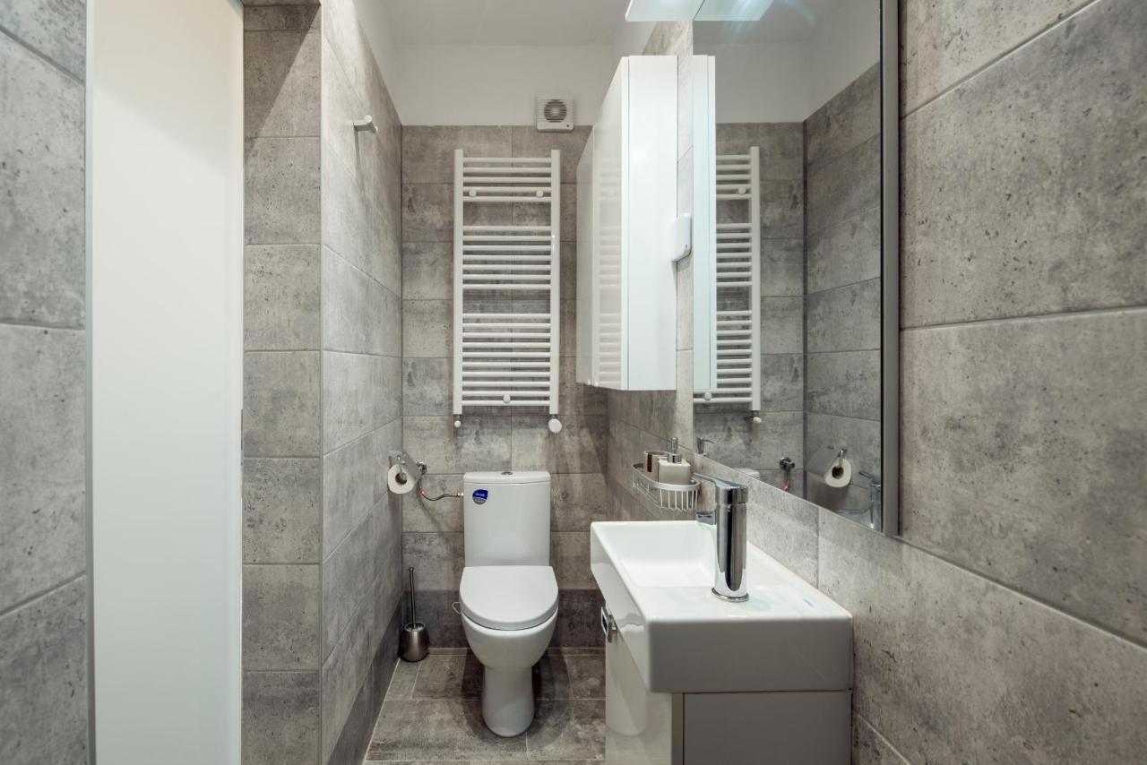 Fancy Penthouse Studio With Lakeview W10 Bukarest Kültér fotó