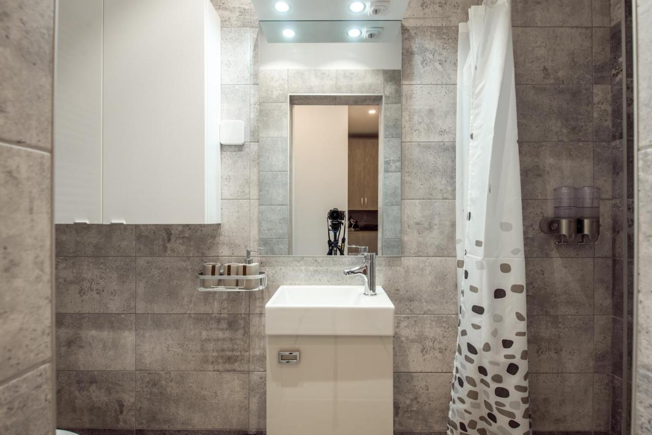 Fancy Penthouse Studio With Lakeview W10 Bukarest Kültér fotó
